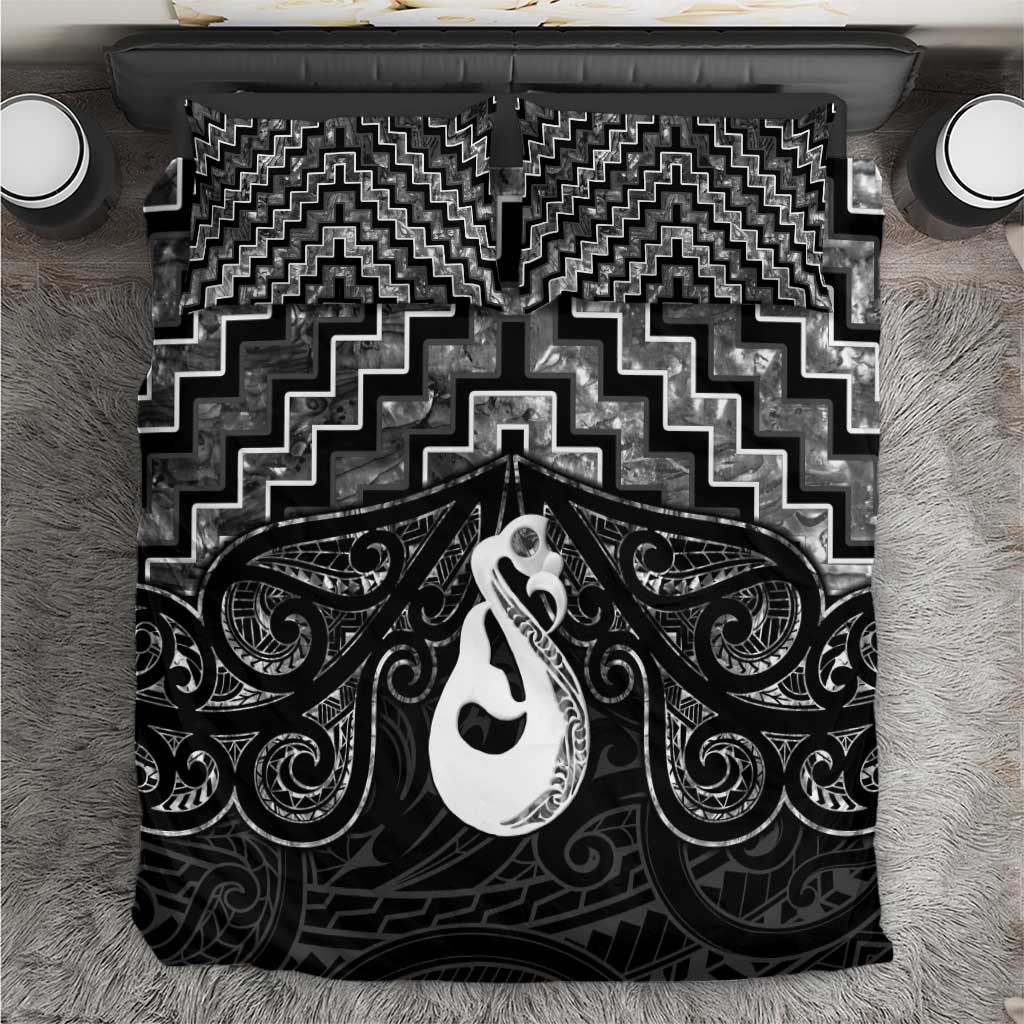 New Zealand Maori Bedding Set Poutama Manaia Black Paua Shell