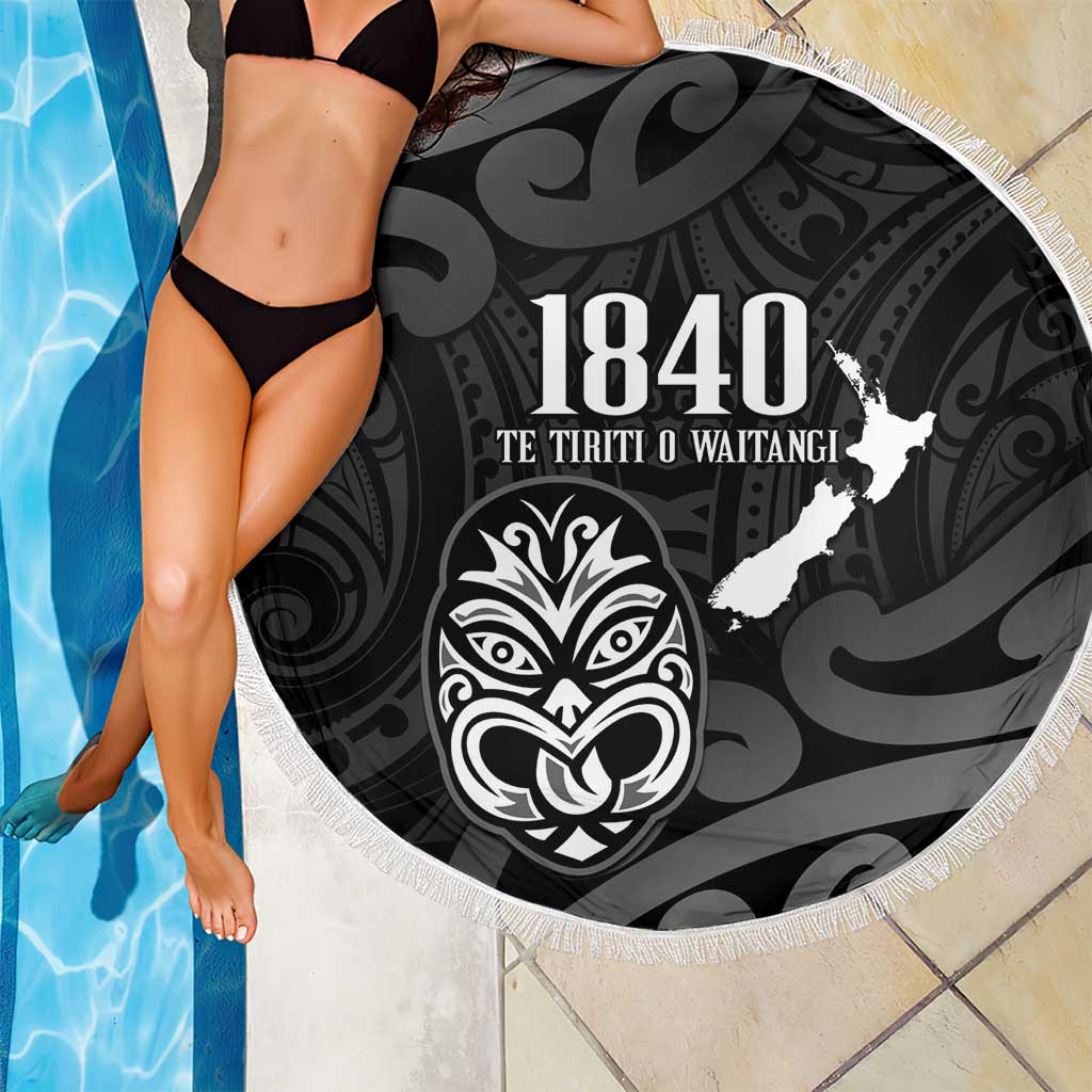 New Zealand 1840 Waitangi Day Beach Blanket Aotearoa Haka Mask - Black Version