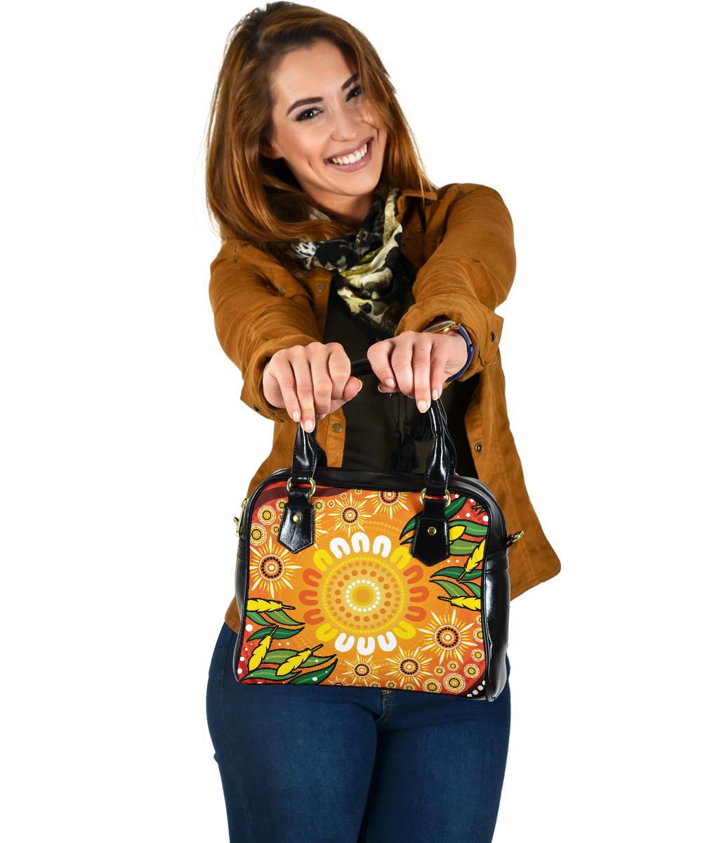 Shoulder Handbag - Indigenous Circle Leaf Patterns - Vibe Hoodie