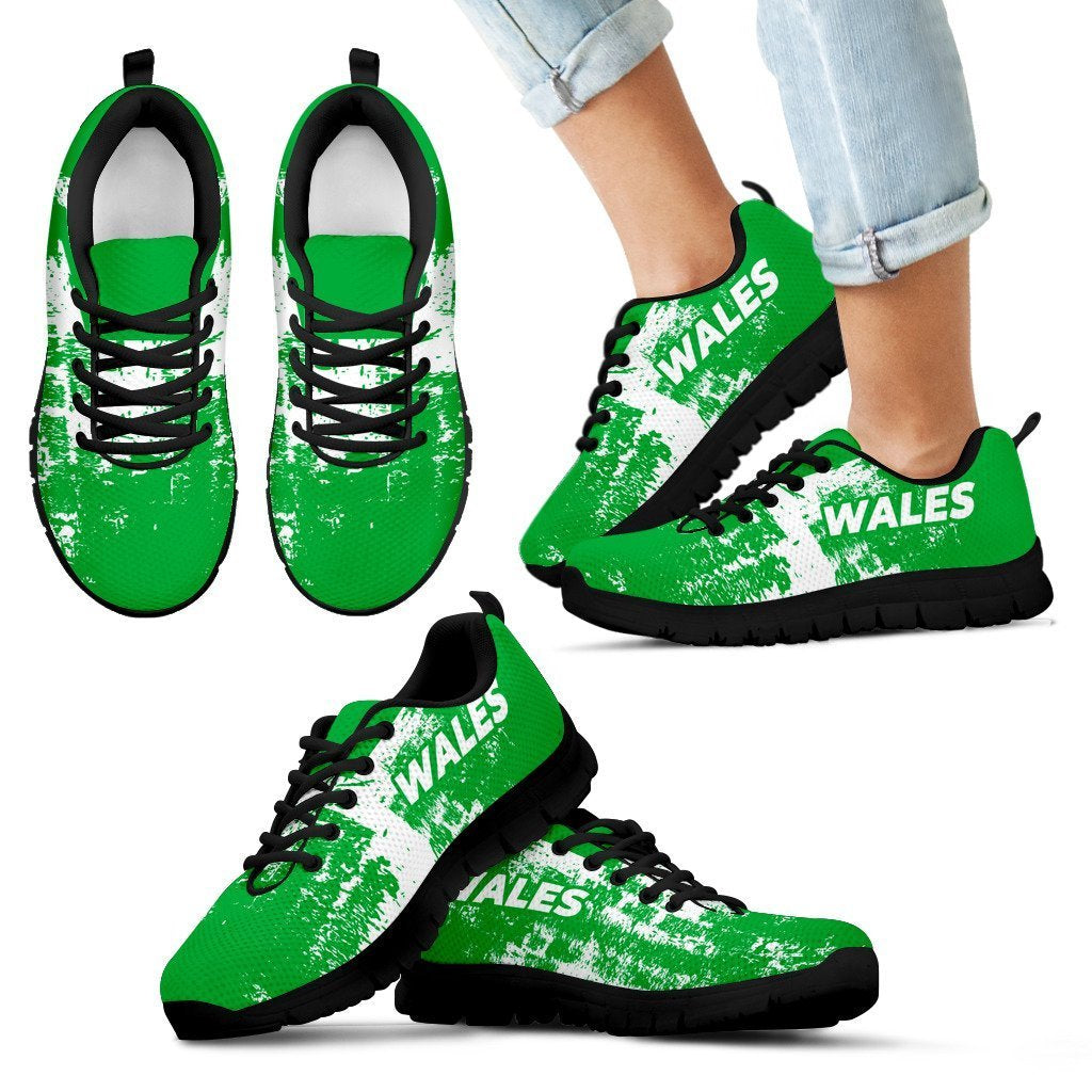 wales-sneakers-smudge-style