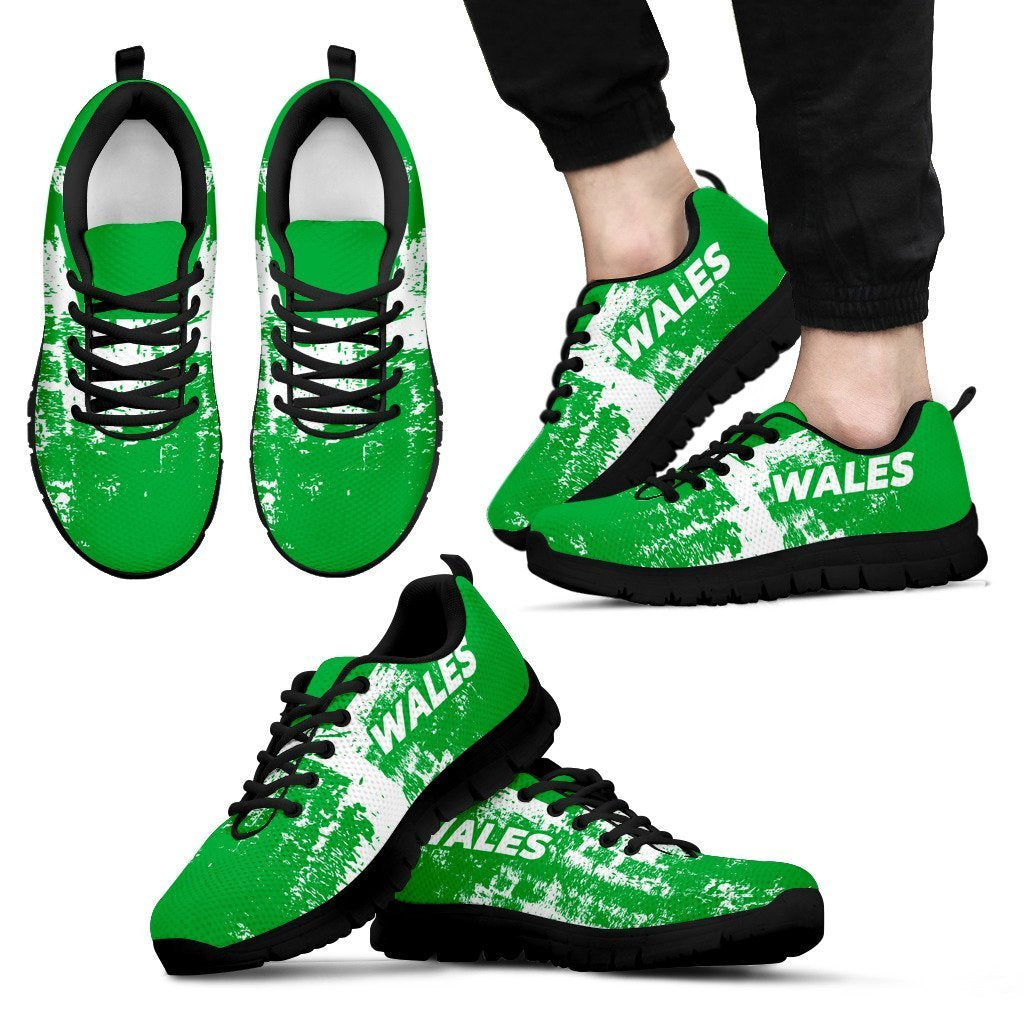 wales-sneakers-smudge-style