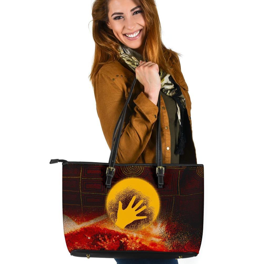 aboriginal-leather-tote-bag-indigenous-flag-hand-art