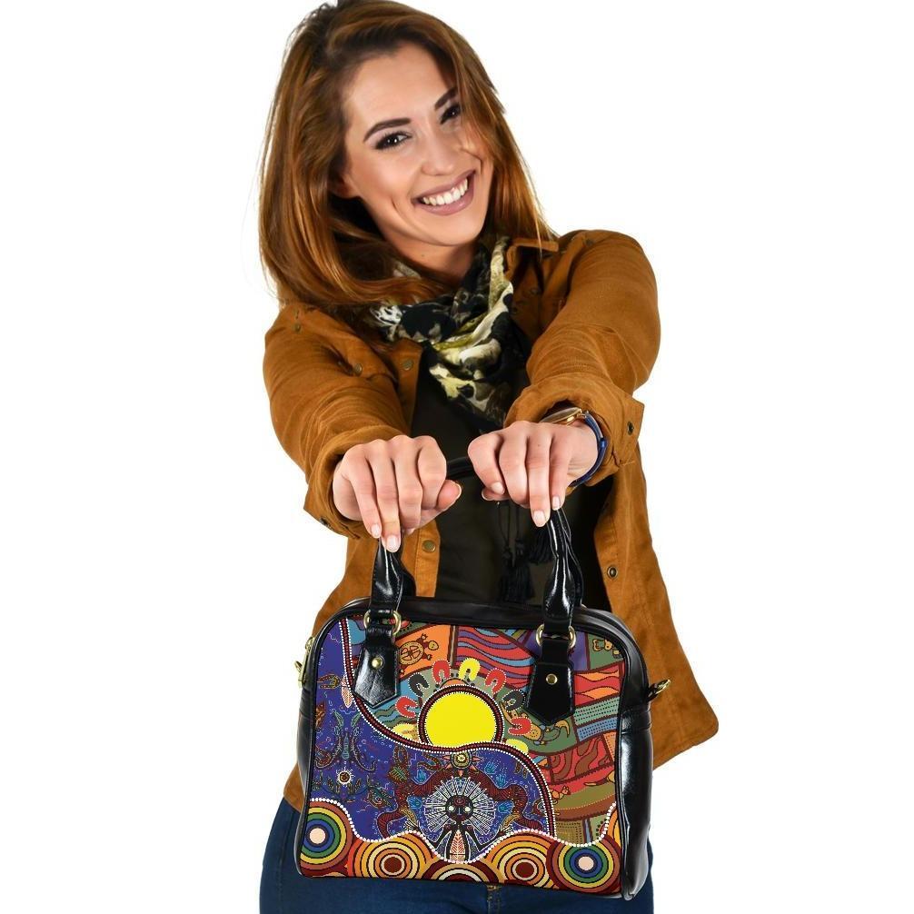 Shoulder Handbags - Shaman People and Animals - Vibe Hoodie