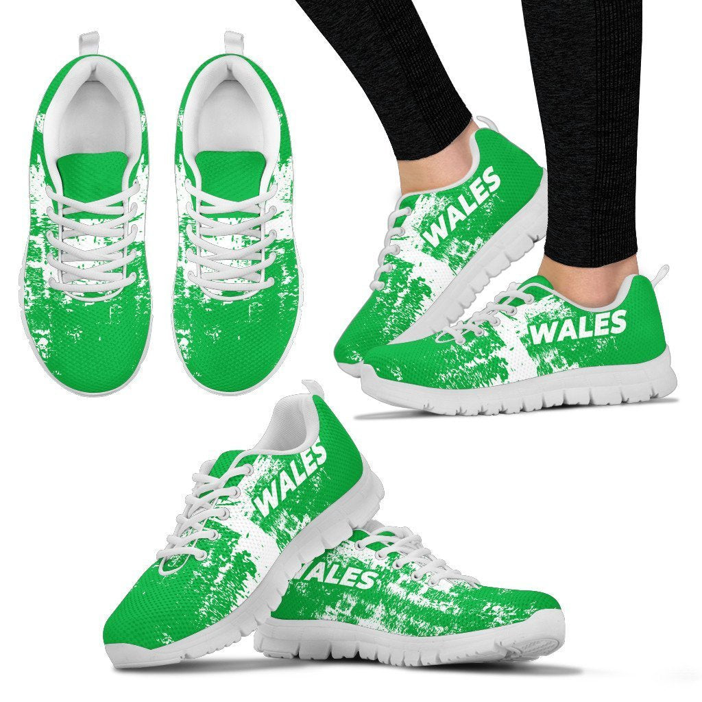 wales-sneakers-smudge-style