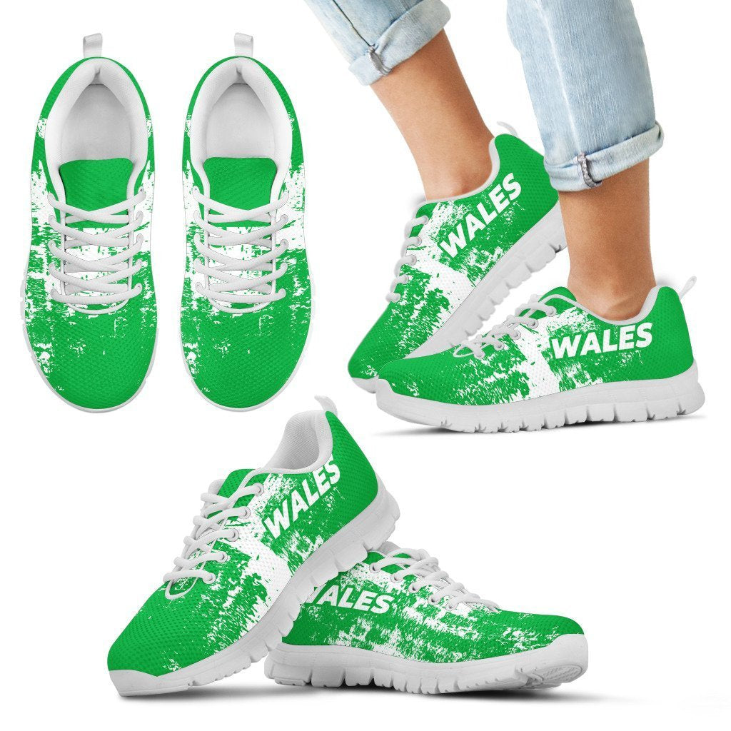 wales-sneakers-smudge-style