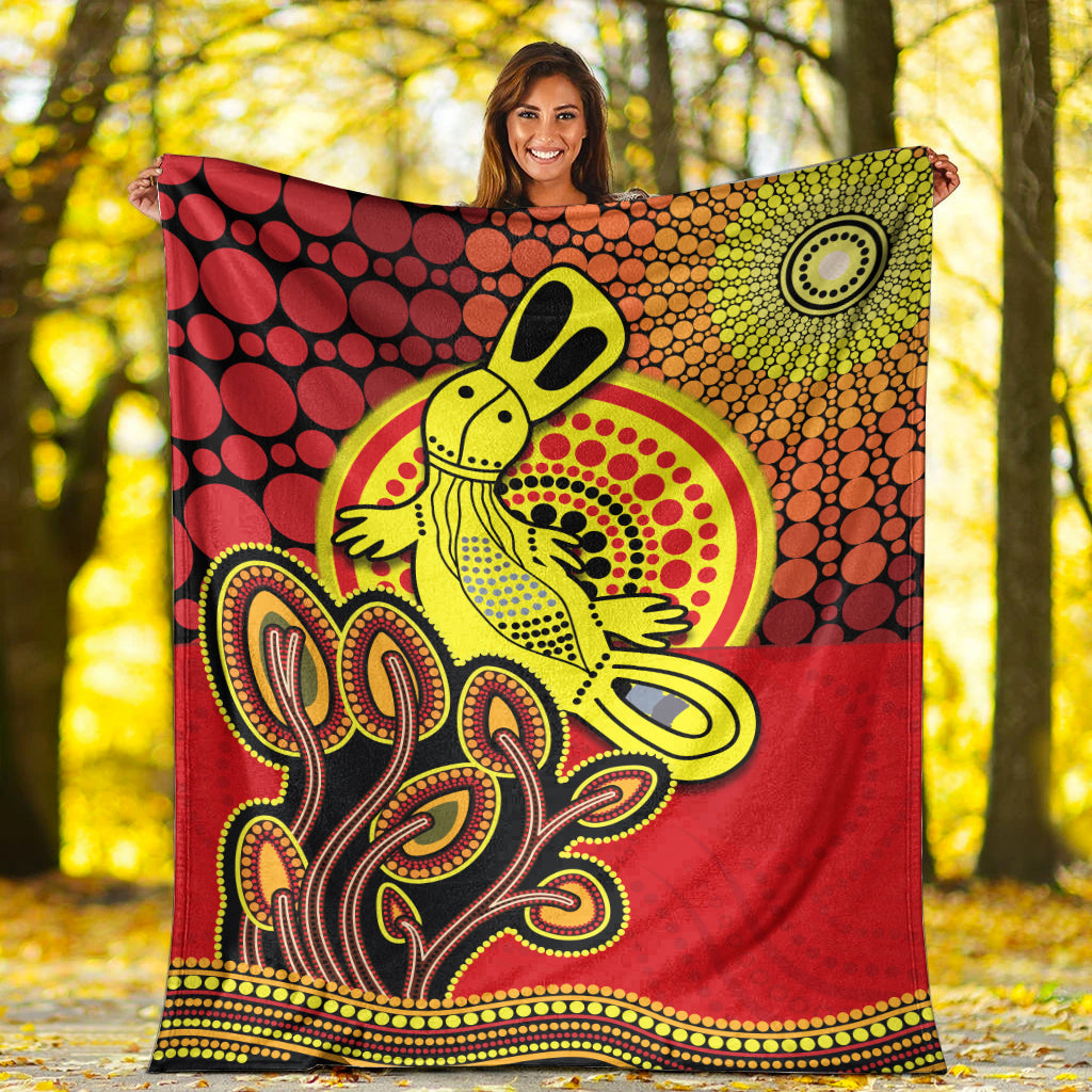 aboriginal-platypus-premium-blanket-tree-on-the-hill-sunshine