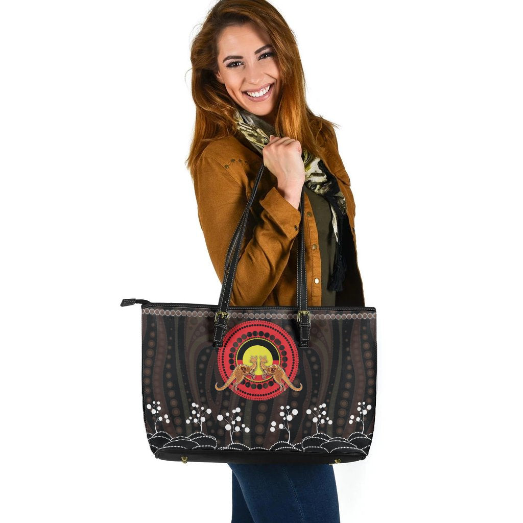 large-leather-tote-bag-kangaroo-with-tribal-pattern-and-aboriginal-flag