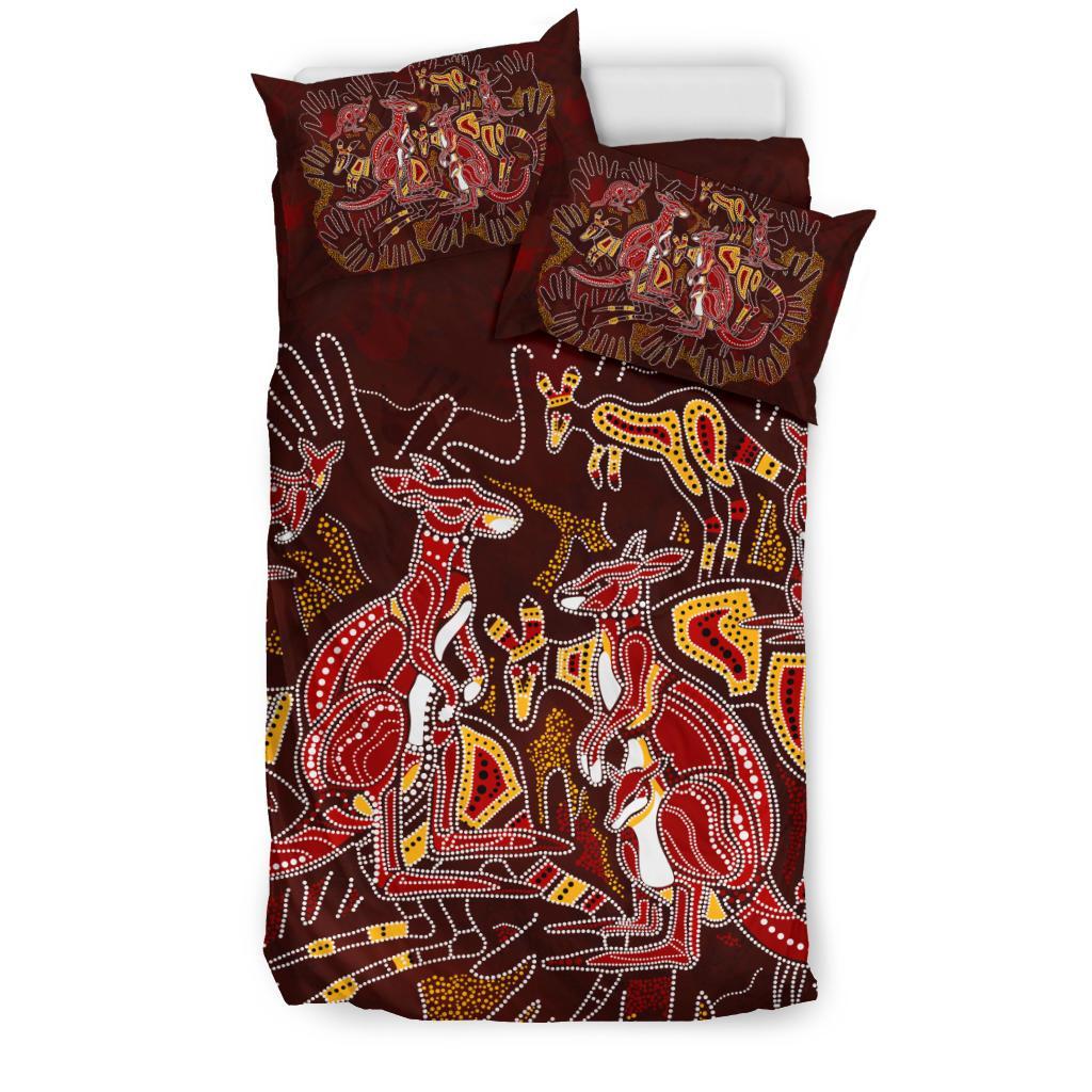 aboriginal-bedding-set-kangaroo-family-with-hand-art