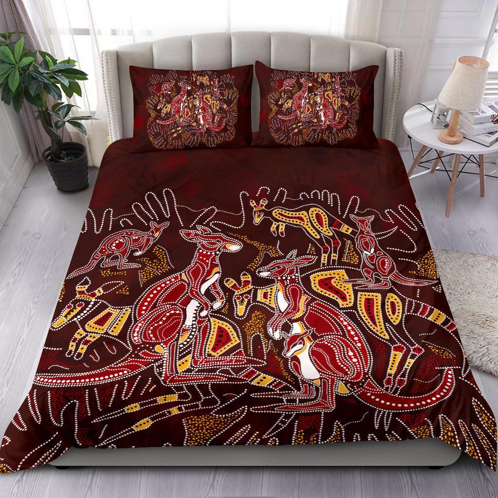 aboriginal-bedding-set-kangaroo-family-with-hand-art