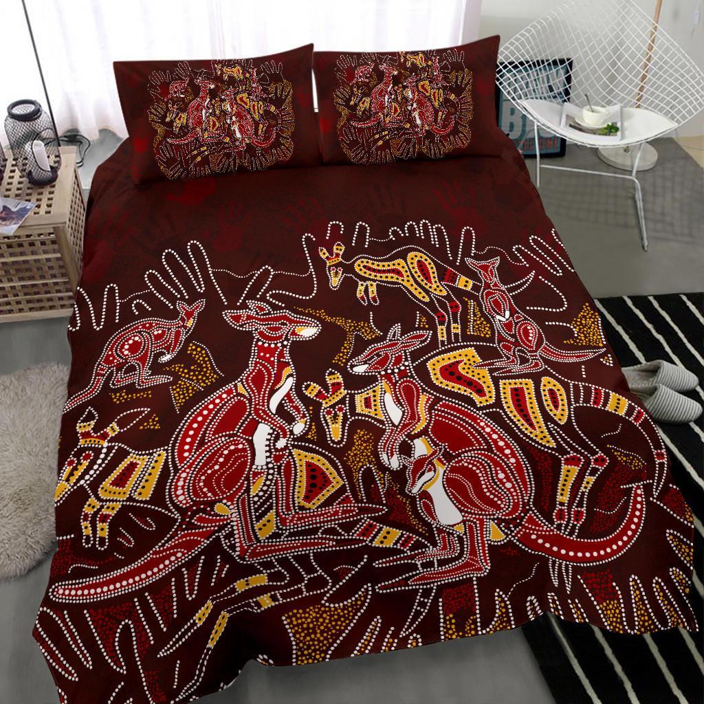 aboriginal-bedding-set-kangaroo-family-with-hand-art