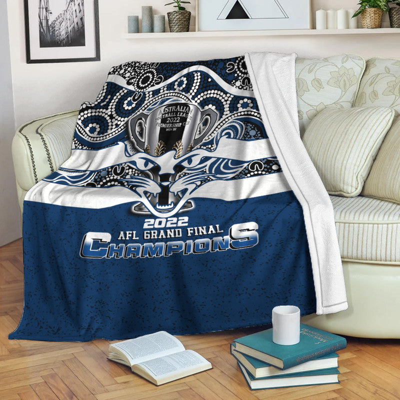 australian-football-league-2022-premiership-geelong-cats-luggage-cover