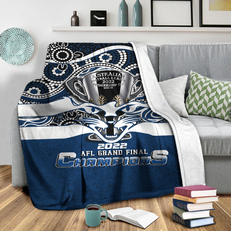 australian-football-league-2022-premiership-geelong-cats-luggage-cover