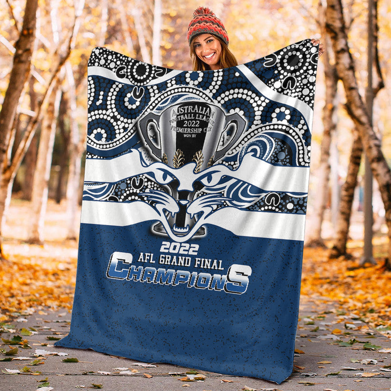 australian-football-league-2022-premiership-geelong-cats-luggage-cover