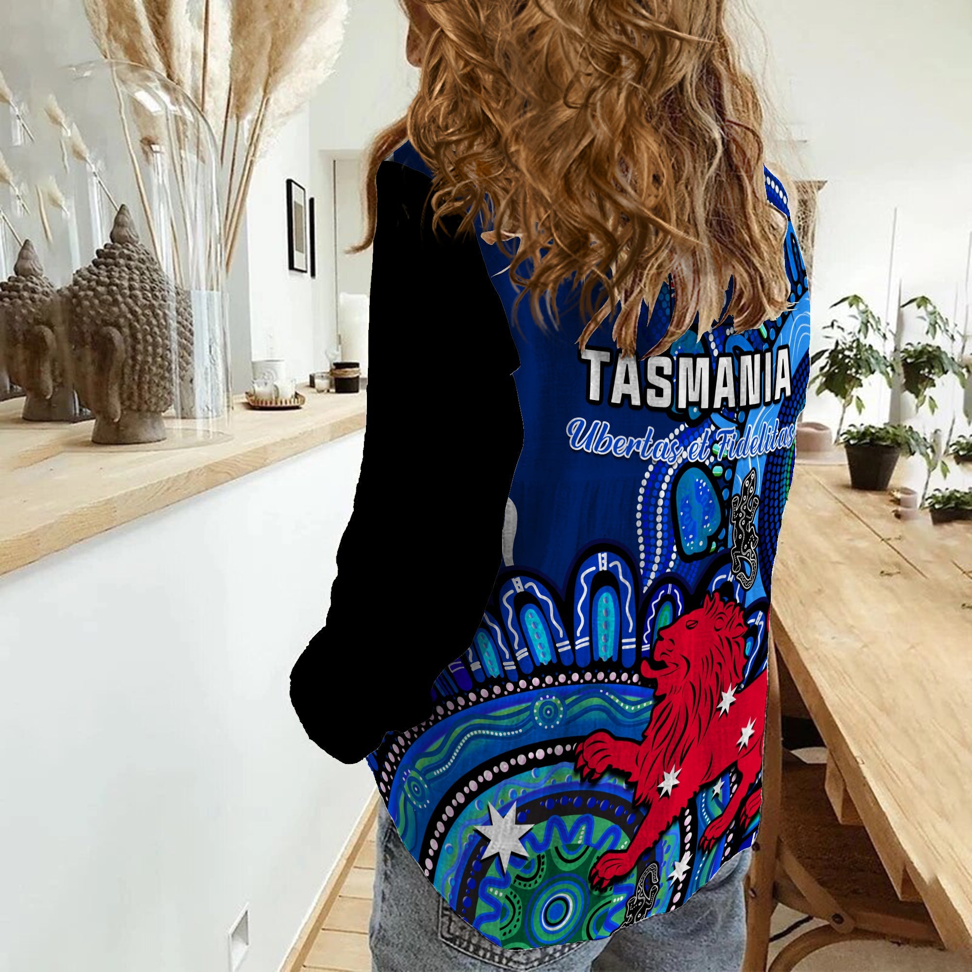 tasmania-state-women-casual-shirt-australian-indigenous-art