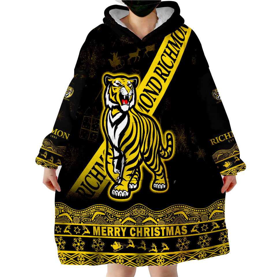 custom-personalised-and-number-richmond-tigers-unique-winter-season-tigers-merry-christmas-wearable-blanket-hoodie