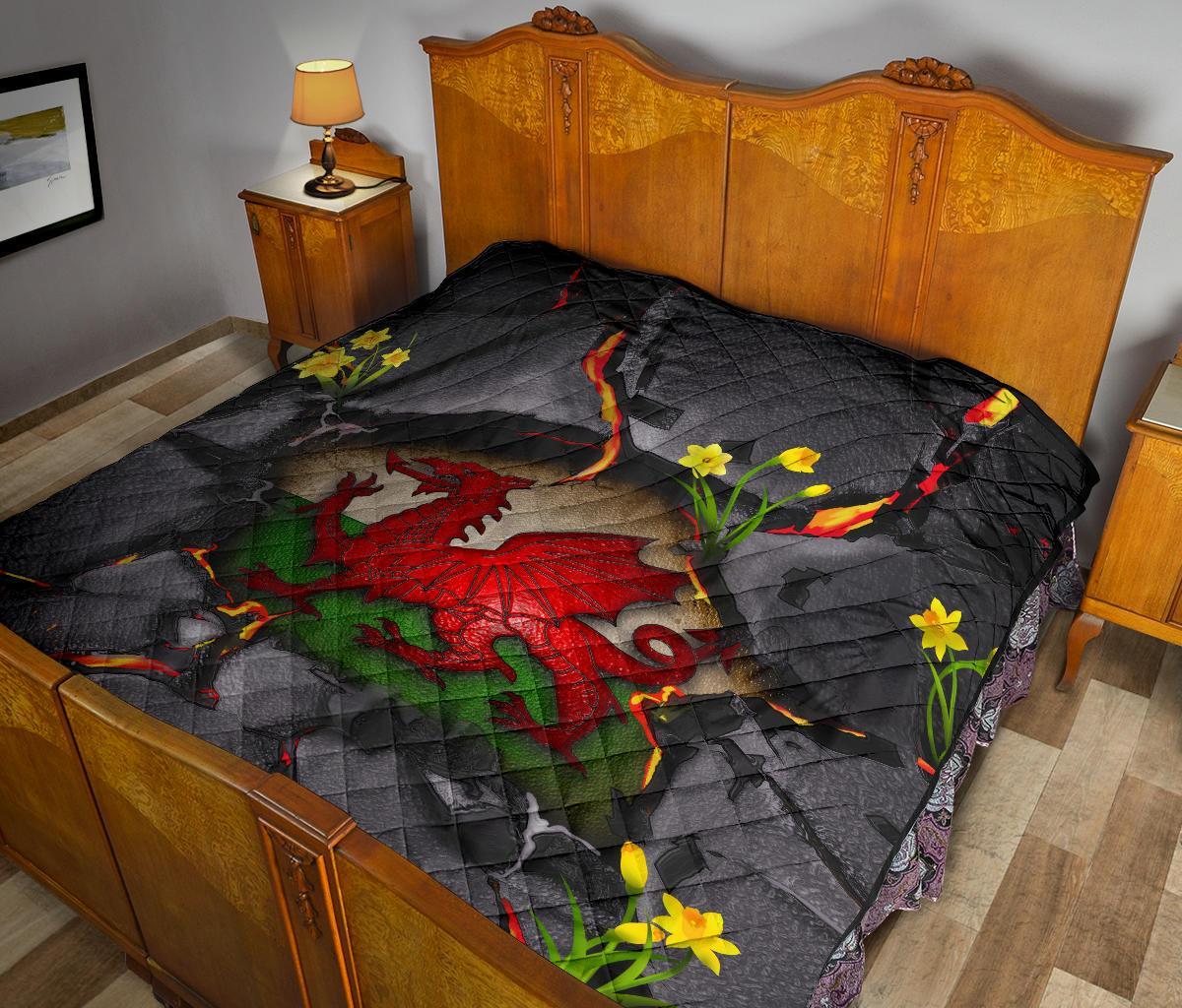 wales-premium-quilt-welsh-dragon-daffodil-lava