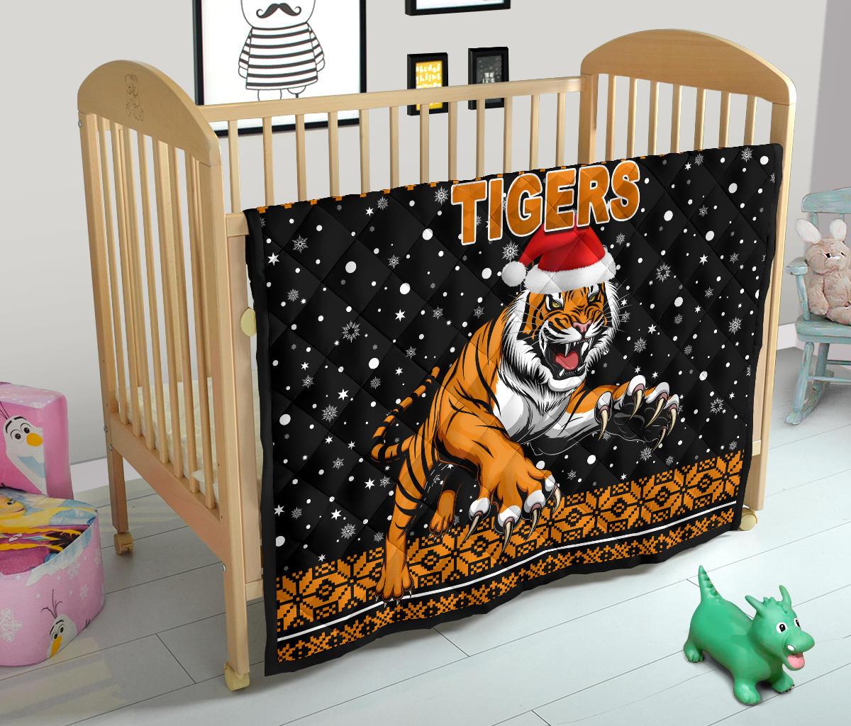 wests-christmas-premium-quilt-tigers-unique-vibes-black