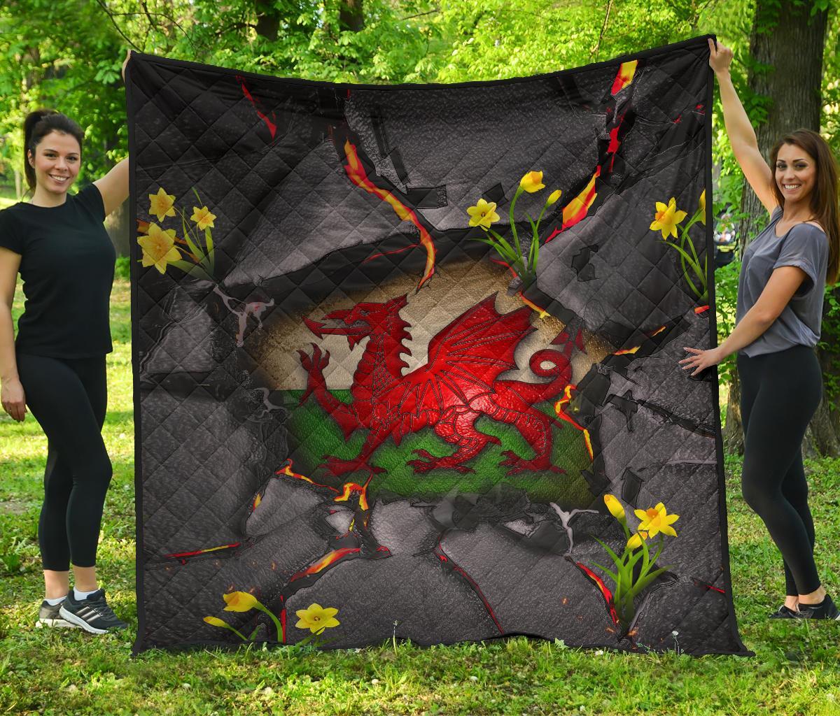 wales-premium-quilt-welsh-dragon-daffodil-lava