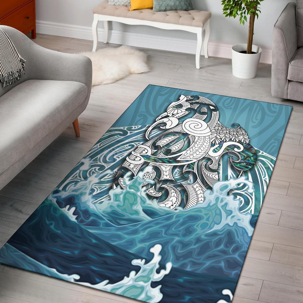 maori-manaia-the-blue-sea-area-rug