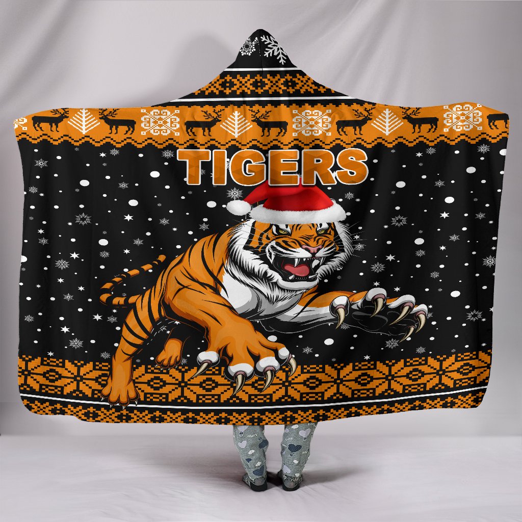 wests-christmas-hooded-blanket-tigers-unique-vibes-black