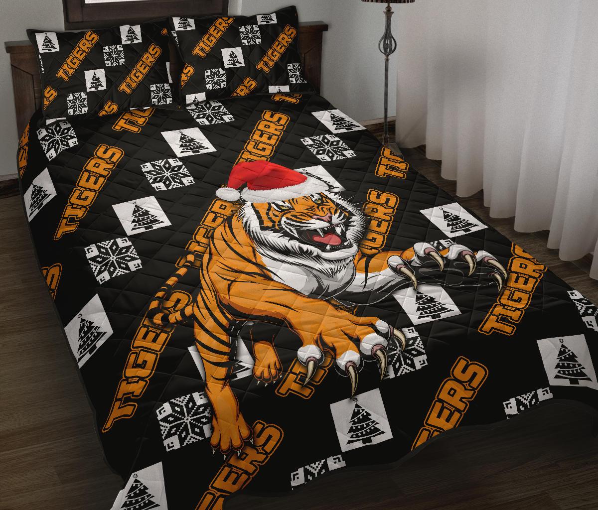 wests-christmas-quilt-bed-set-tigers-fancy