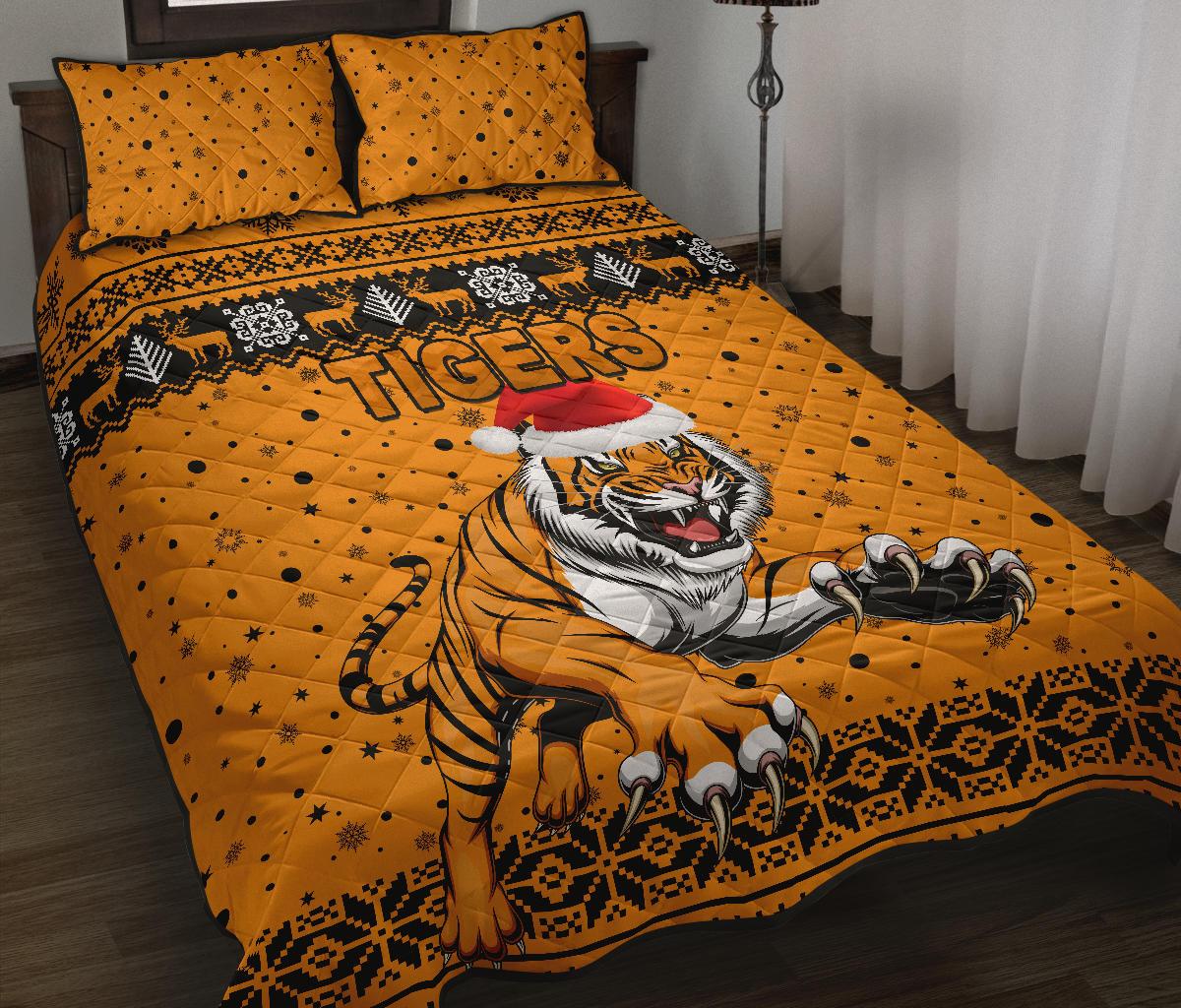 wests-christmas-quilt-bed-set-tigers-unique-vibes-orange