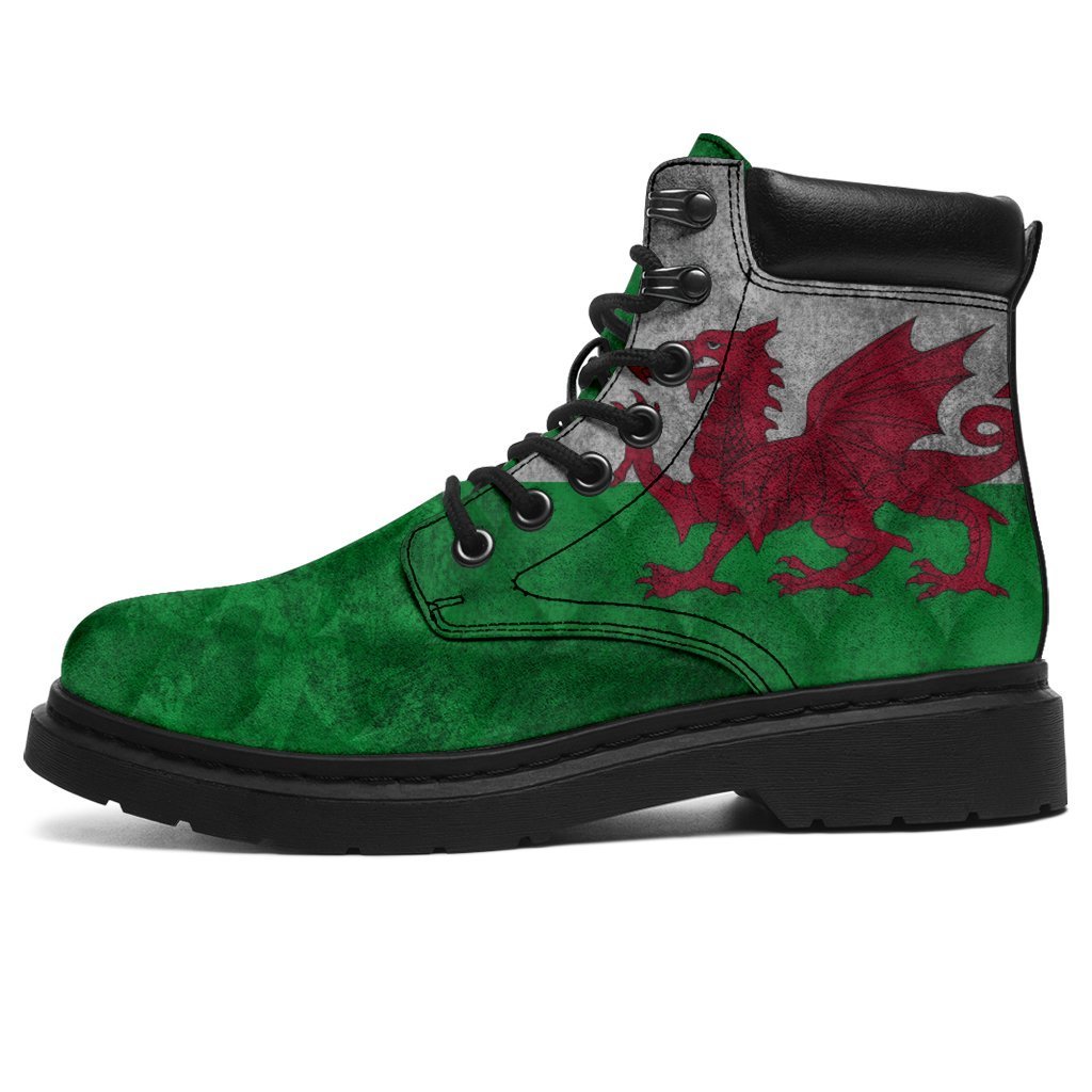 wales-all-season-boots-dragon