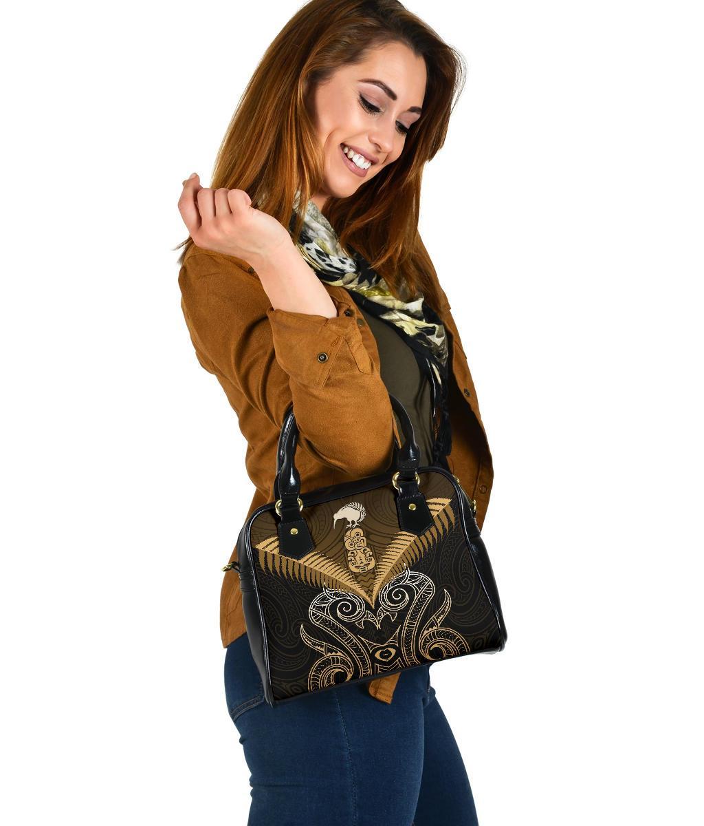 Maori Manaia New Zealand Shoulder Handbag Gold - Vibe Hoodie