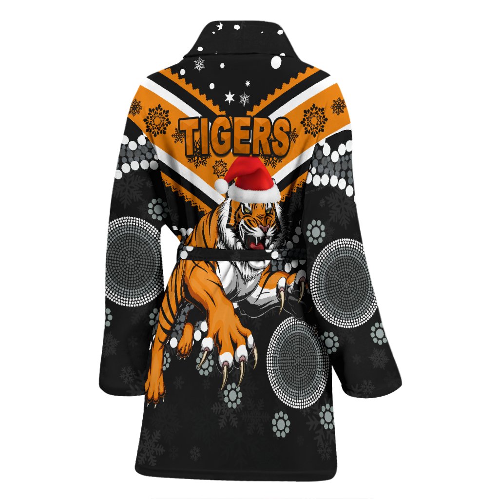 wests-christmas-womens-bath-robe-tigers-indigenous