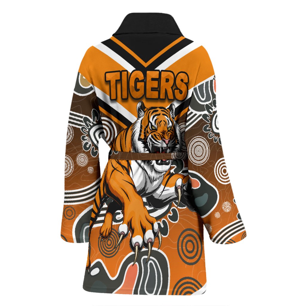 wests-women-bath-robe-tigers-indigenous