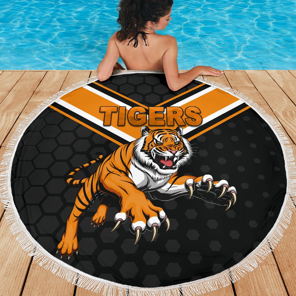 wests-beach-blanket-tigers