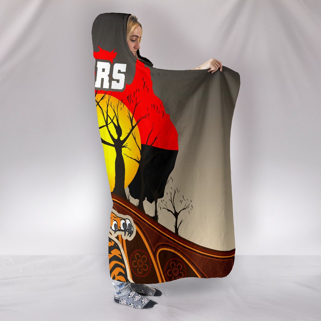 wests-tigers-hooded-blanket-version-aboriginal-art