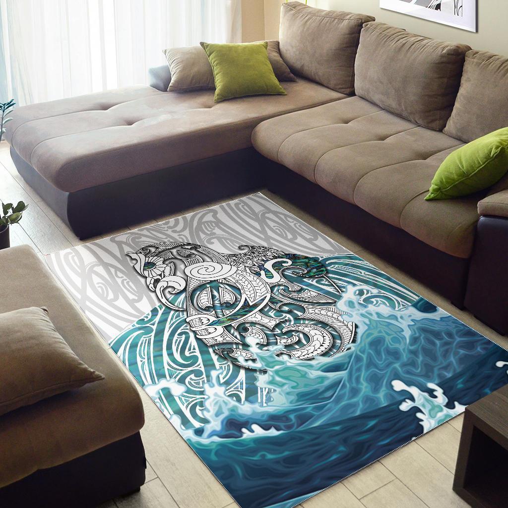 maori-manaia-the-blue-sea-area-rug-white