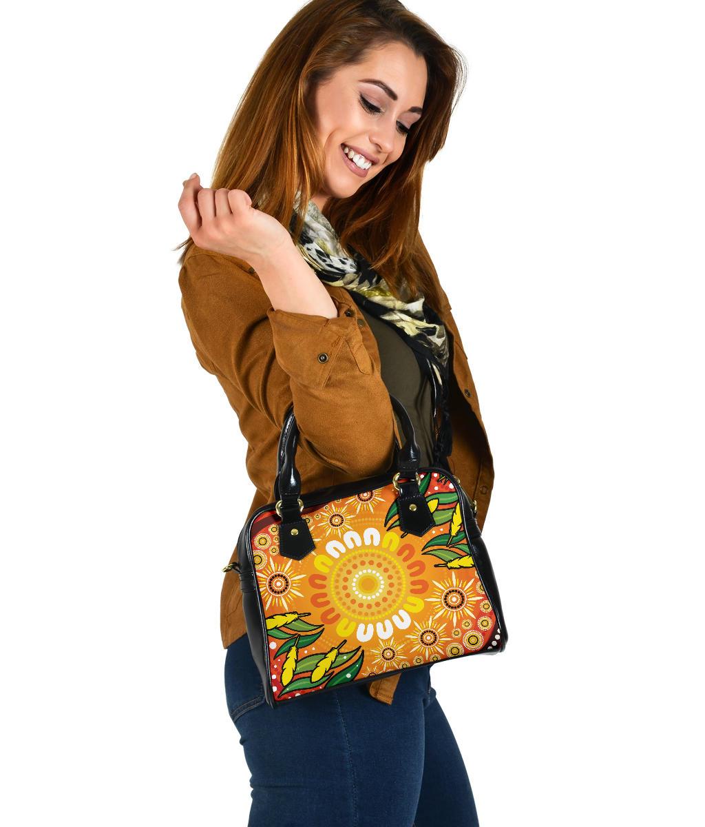 Shoulder Handbag - Indigenous Circle Leaf Patterns - Vibe Hoodie