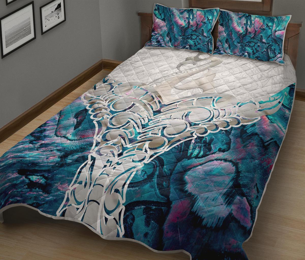 whale-tail-manaia-new-zealand-quilt-bed-set