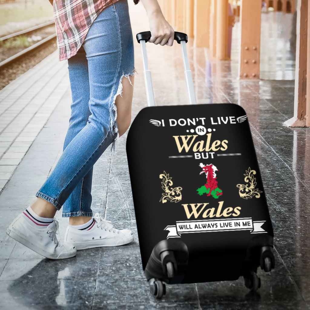 wales-live-in-me-luggage-cover