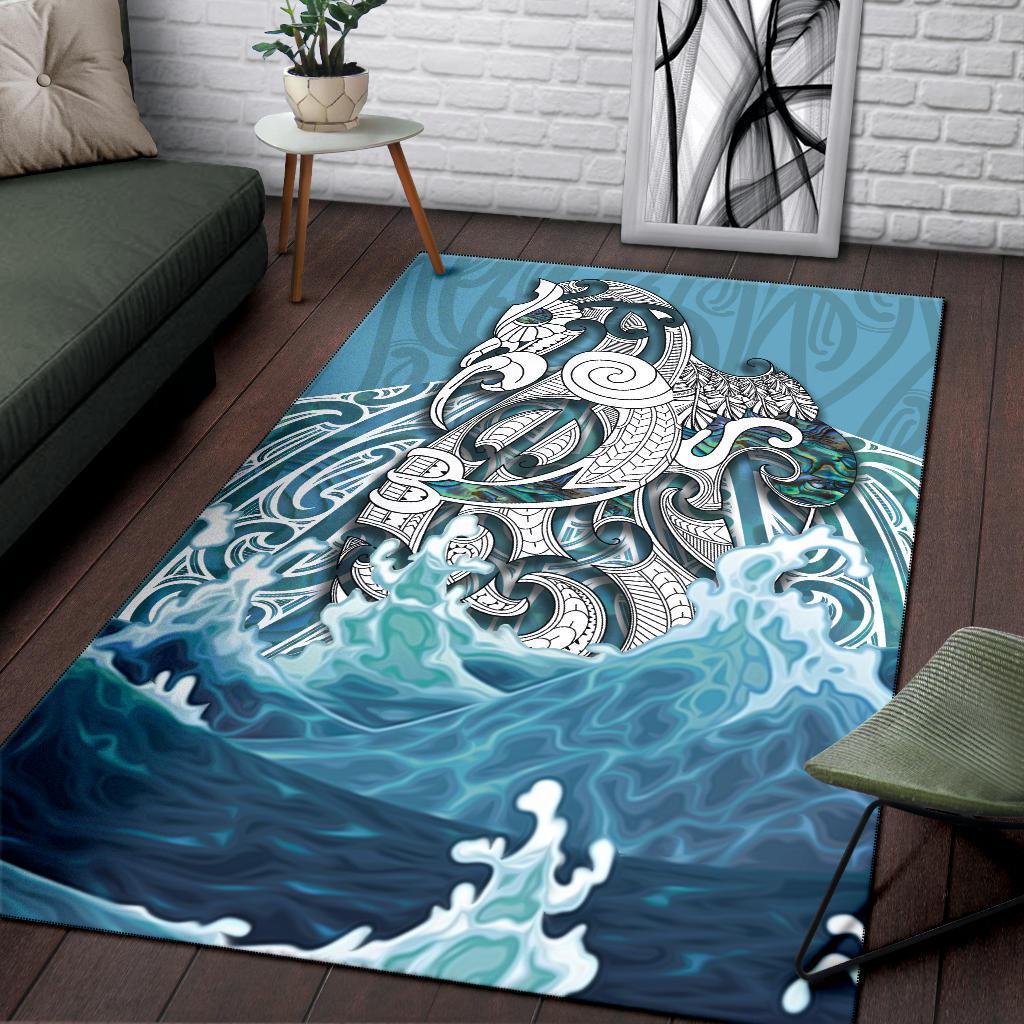 maori-manaia-the-blue-sea-area-rug