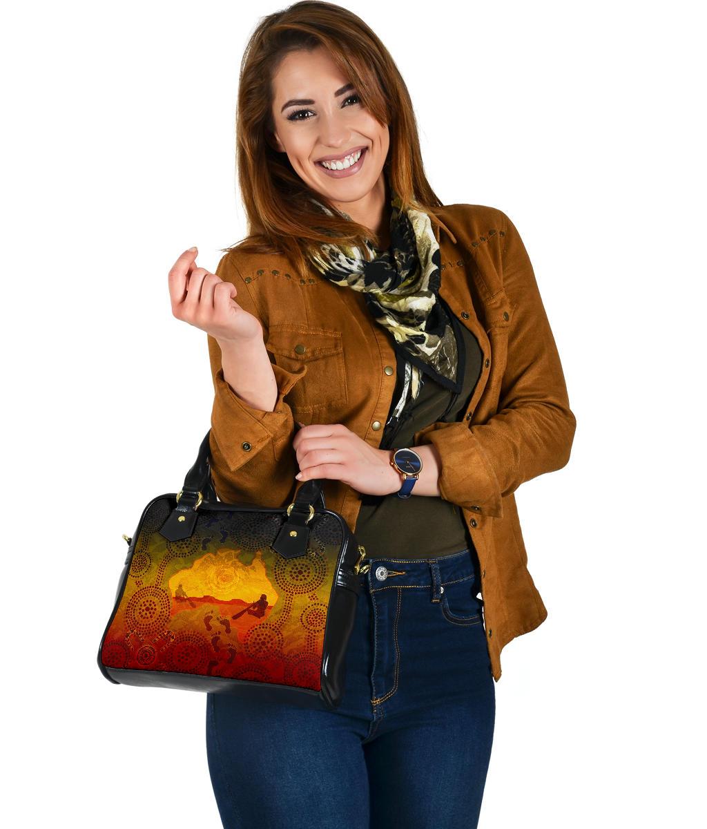 Aboriginal Shoulder Handbag, Australian Map with  Indigenous Color - Vibe Hoodie