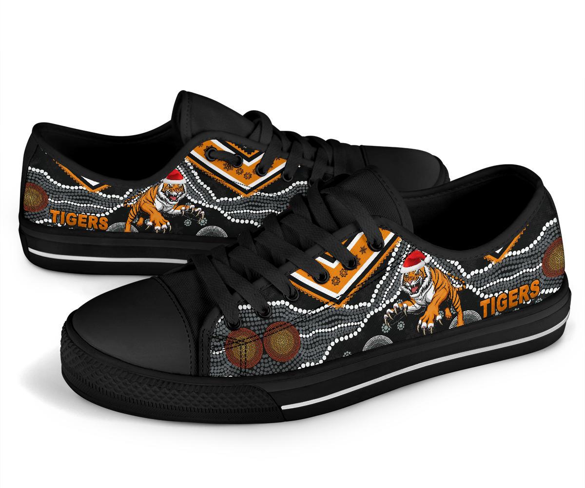 wests-christmas-low-top-shoe-tigers-indigenous