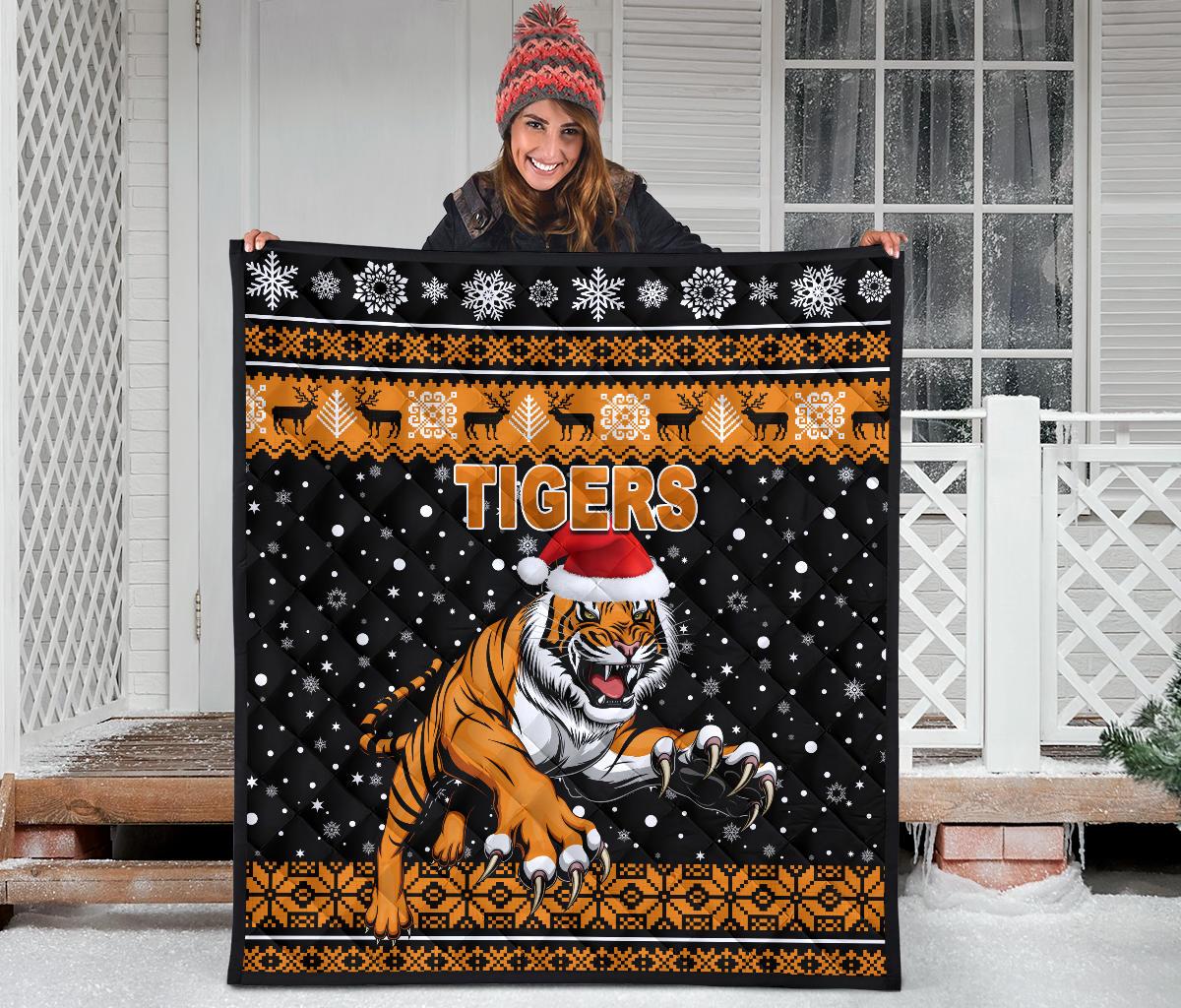 wests-christmas-premium-quilt-tigers-unique-vibes-black