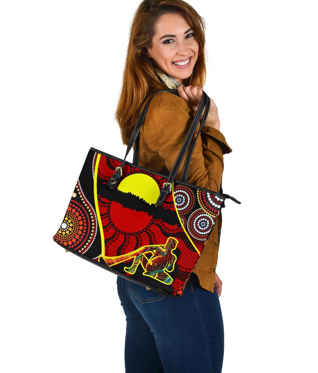 large-leather-tote-bag-australia-aboriginal-dots-with-didgeridoo