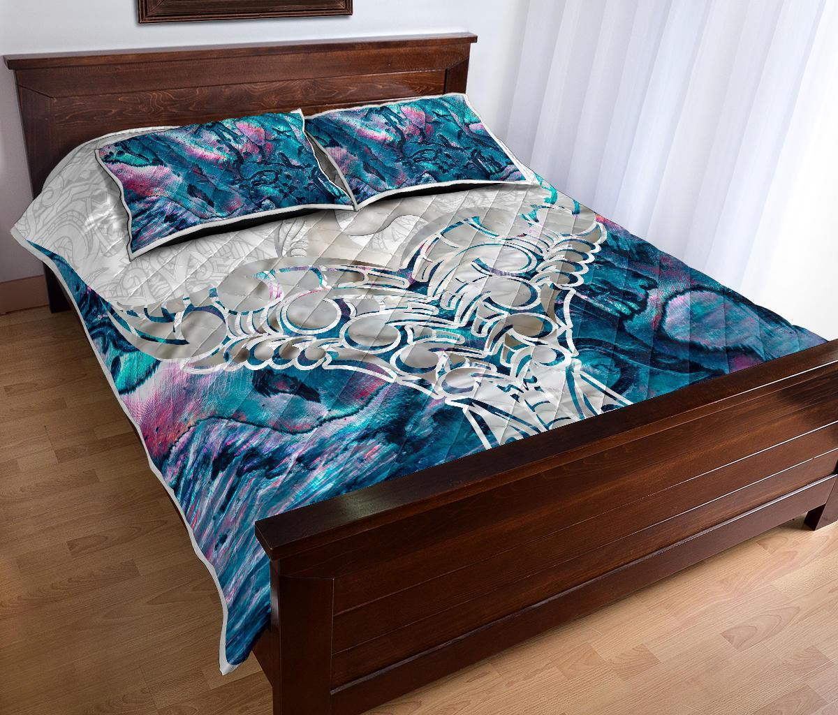 whale-tail-manaia-new-zealand-quilt-bed-set