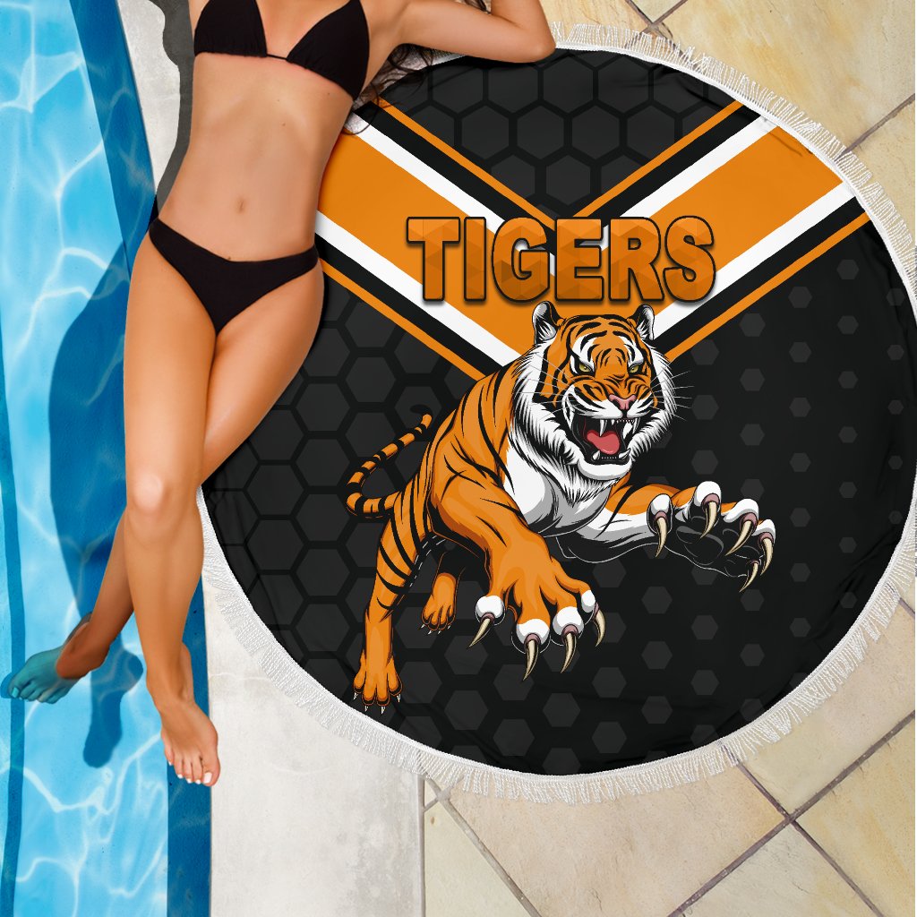 wests-beach-blanket-tigers