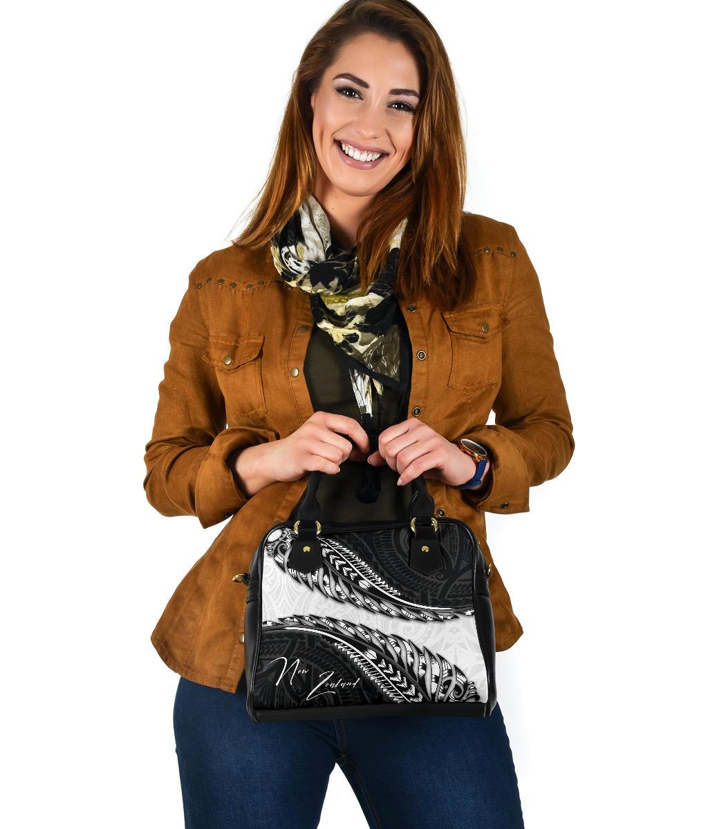 New Zealand Shoulder Handbag Silver Fern - Vibe Hoodie