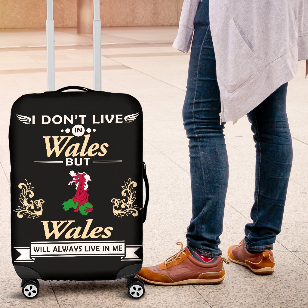 wales-live-in-me-luggage-cover