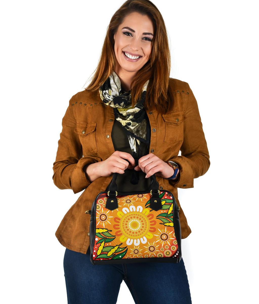 Shoulder Handbag - Indigenous Circle Leaf Patterns - Vibe Hoodie