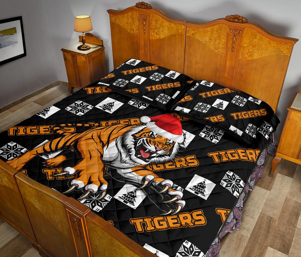 wests-christmas-quilt-bed-set-tigers-fancy