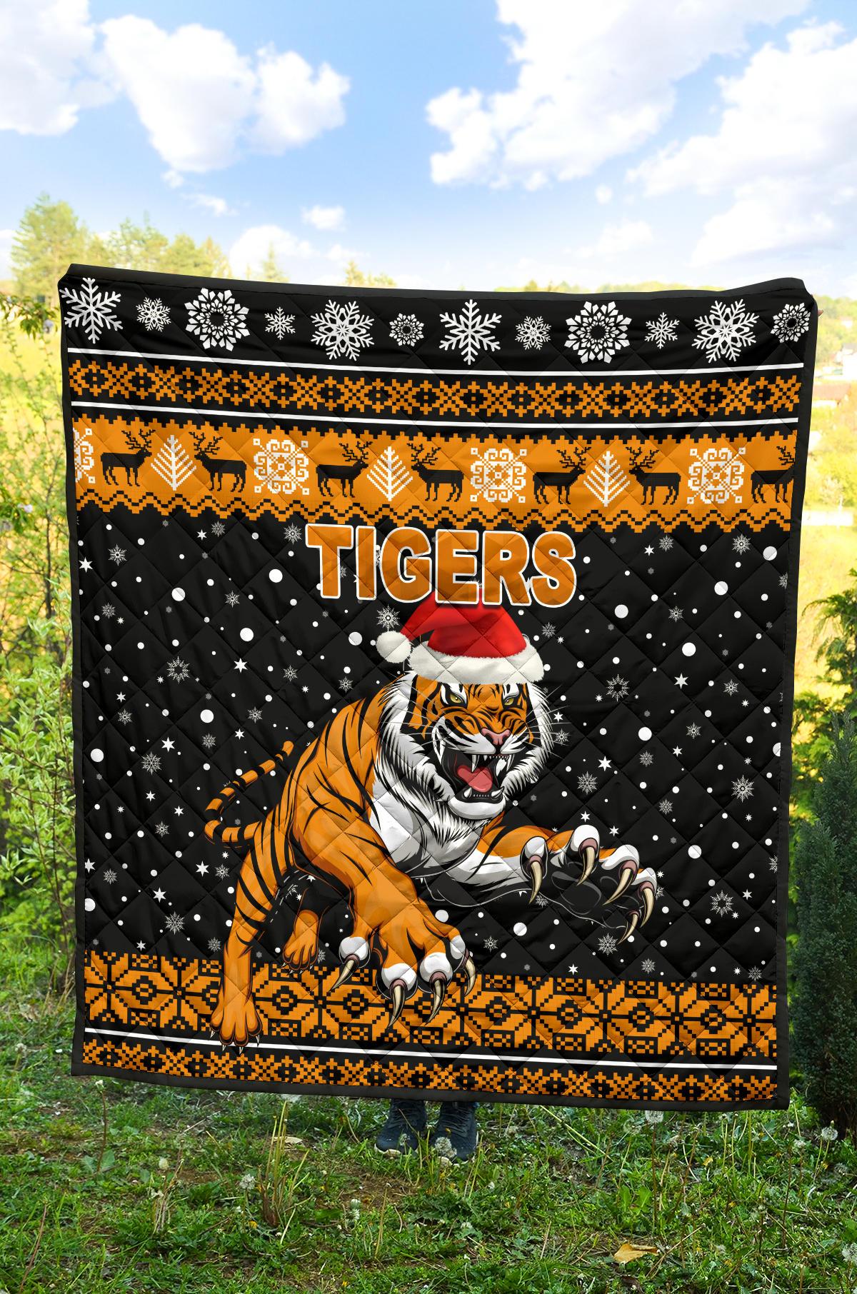 wests-christmas-premium-quilt-tigers-unique-vibes-black