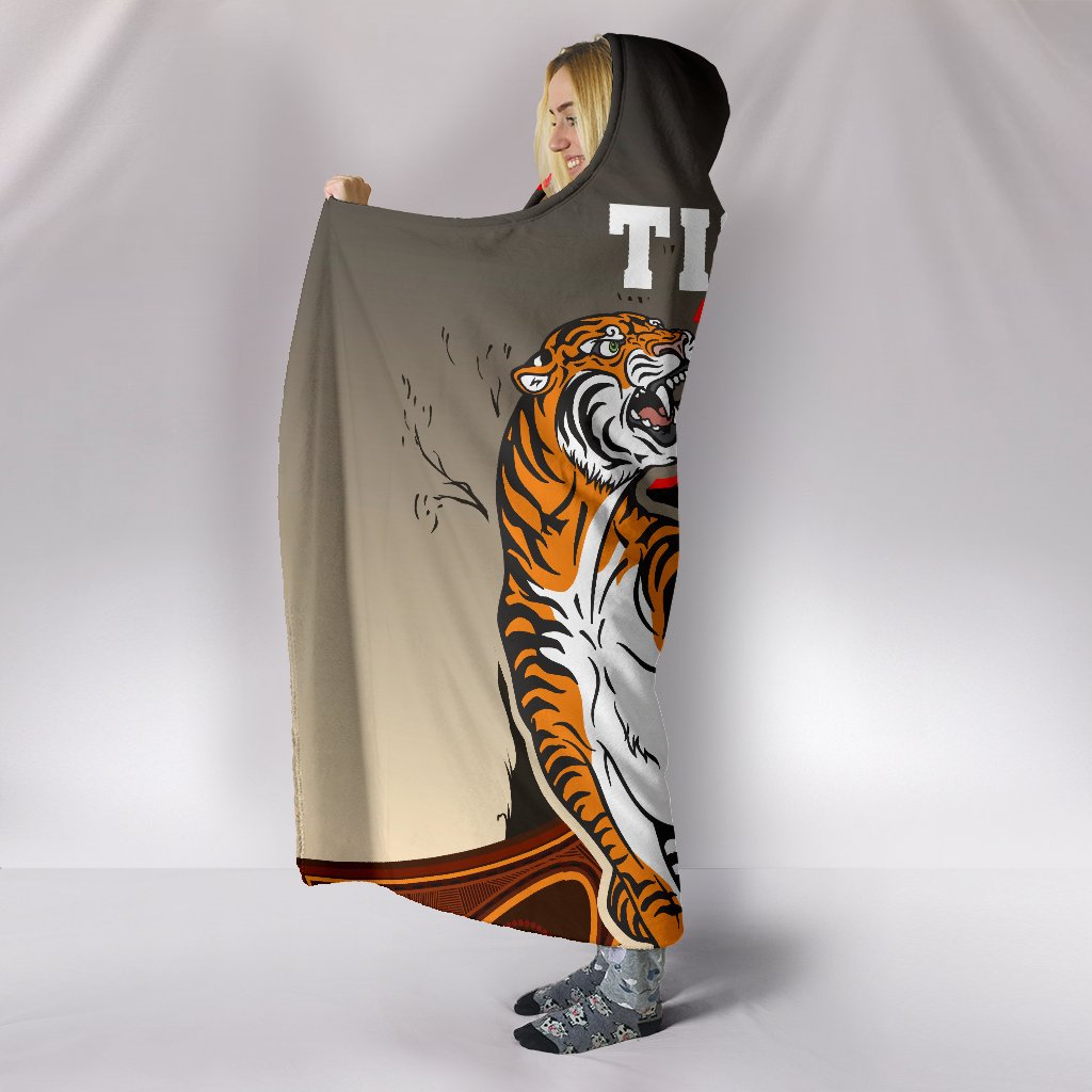 wests-tigers-hooded-blanket-version-aboriginal-art