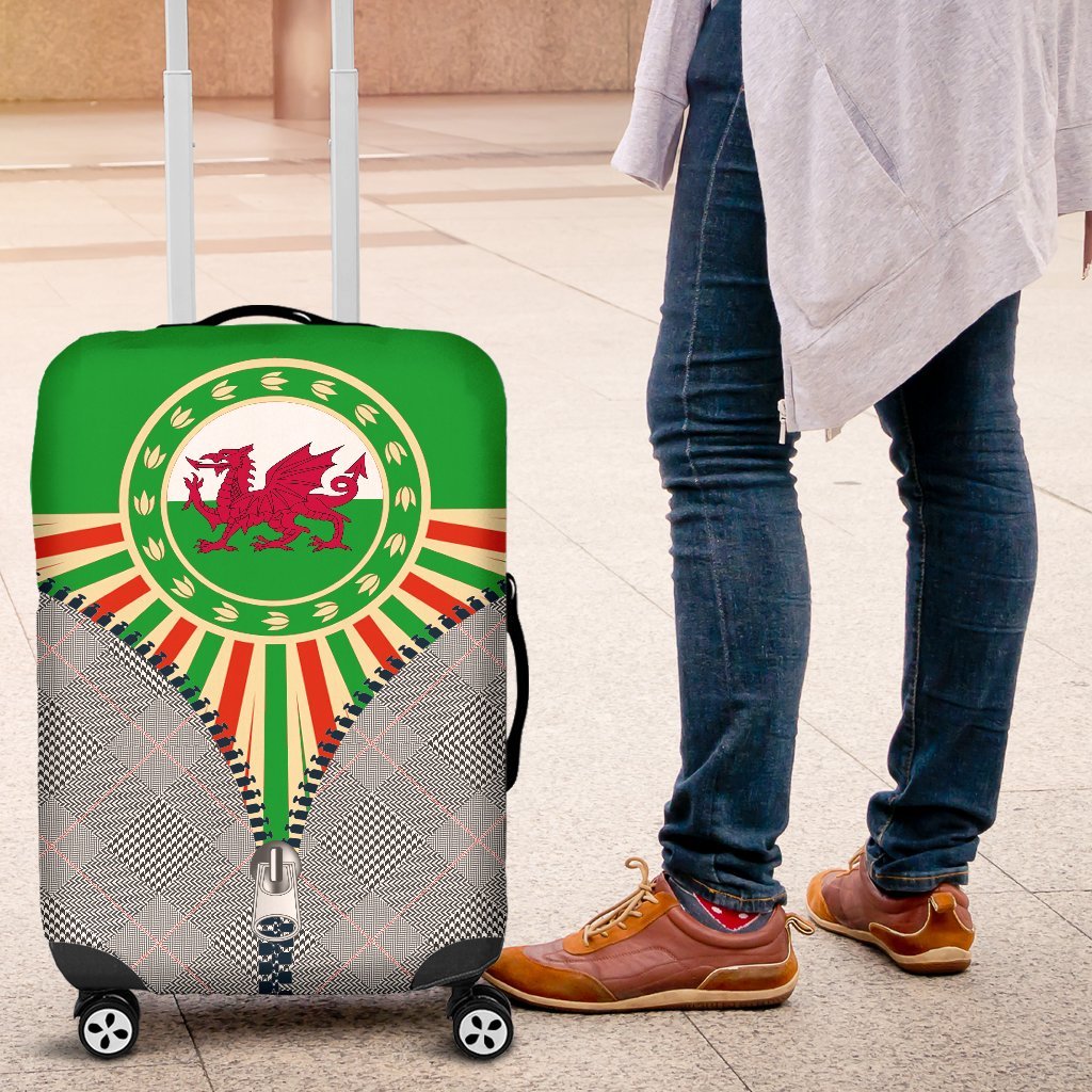 wales-dragon-luggage-covers